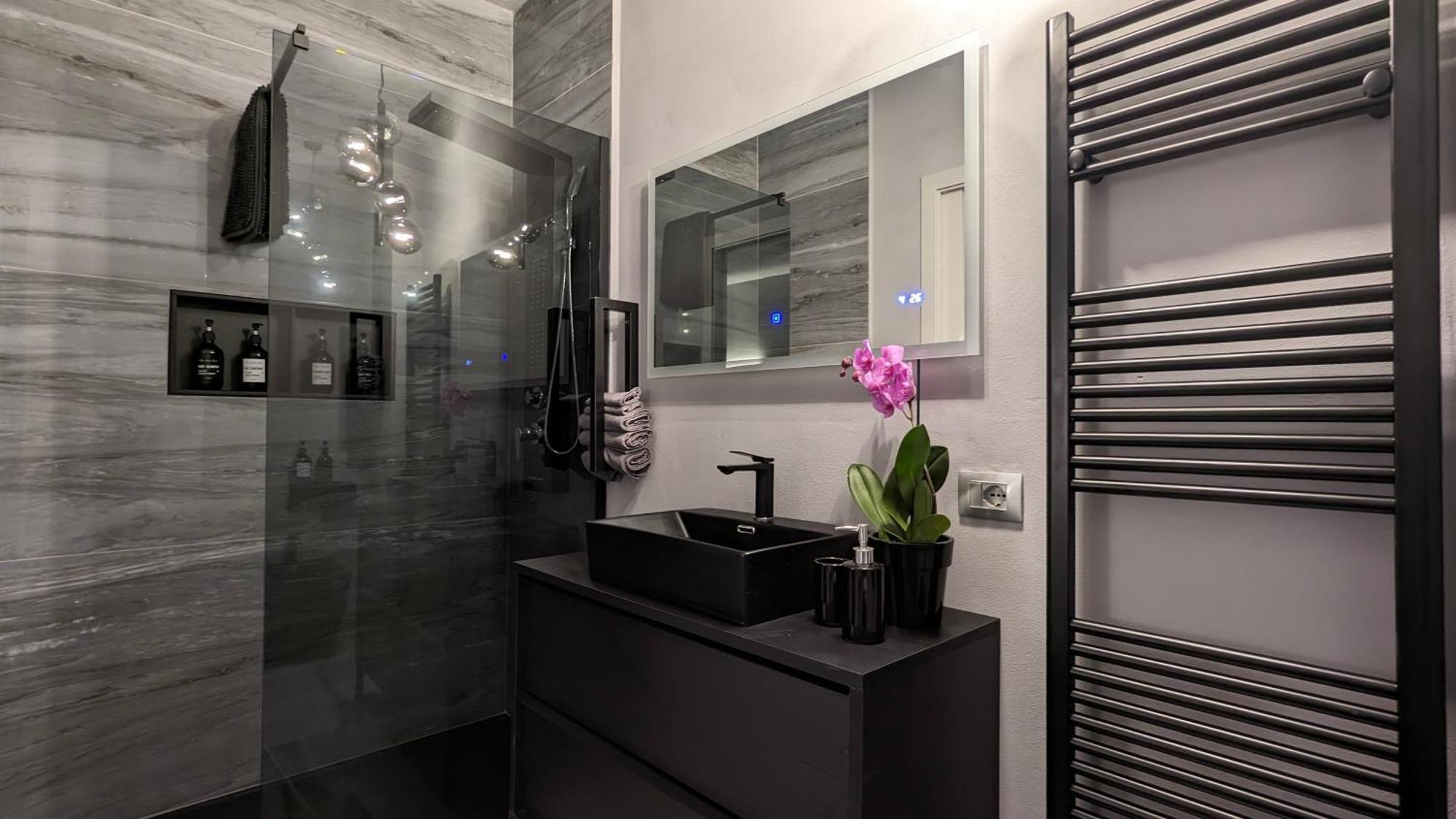 La Via Del Sale Accommodations Holidays Domodossola Exteriér fotografie